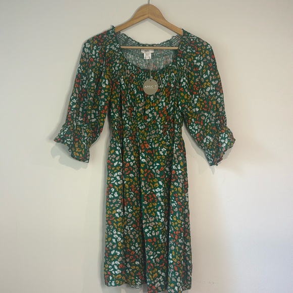 APRICOT Dresses & Skirts - Floral dress